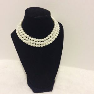 White Freshwater Cultured Pearl Necklace